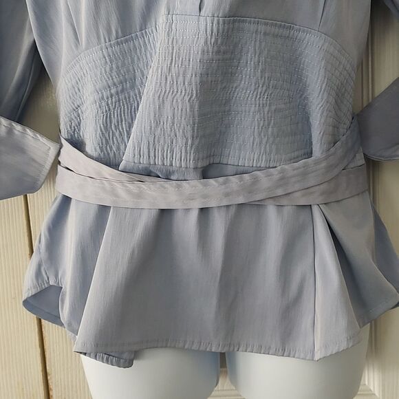 Caren Sport  periwinkle  cuffed sleeve blouse  Sz 2X - Picture 2 of 10